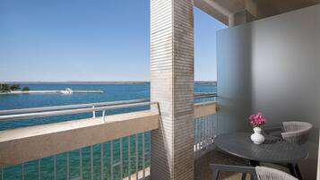 Standard Double Room, Balcony, Sea View | 1 bedroom, minibar, in-room safe, desk