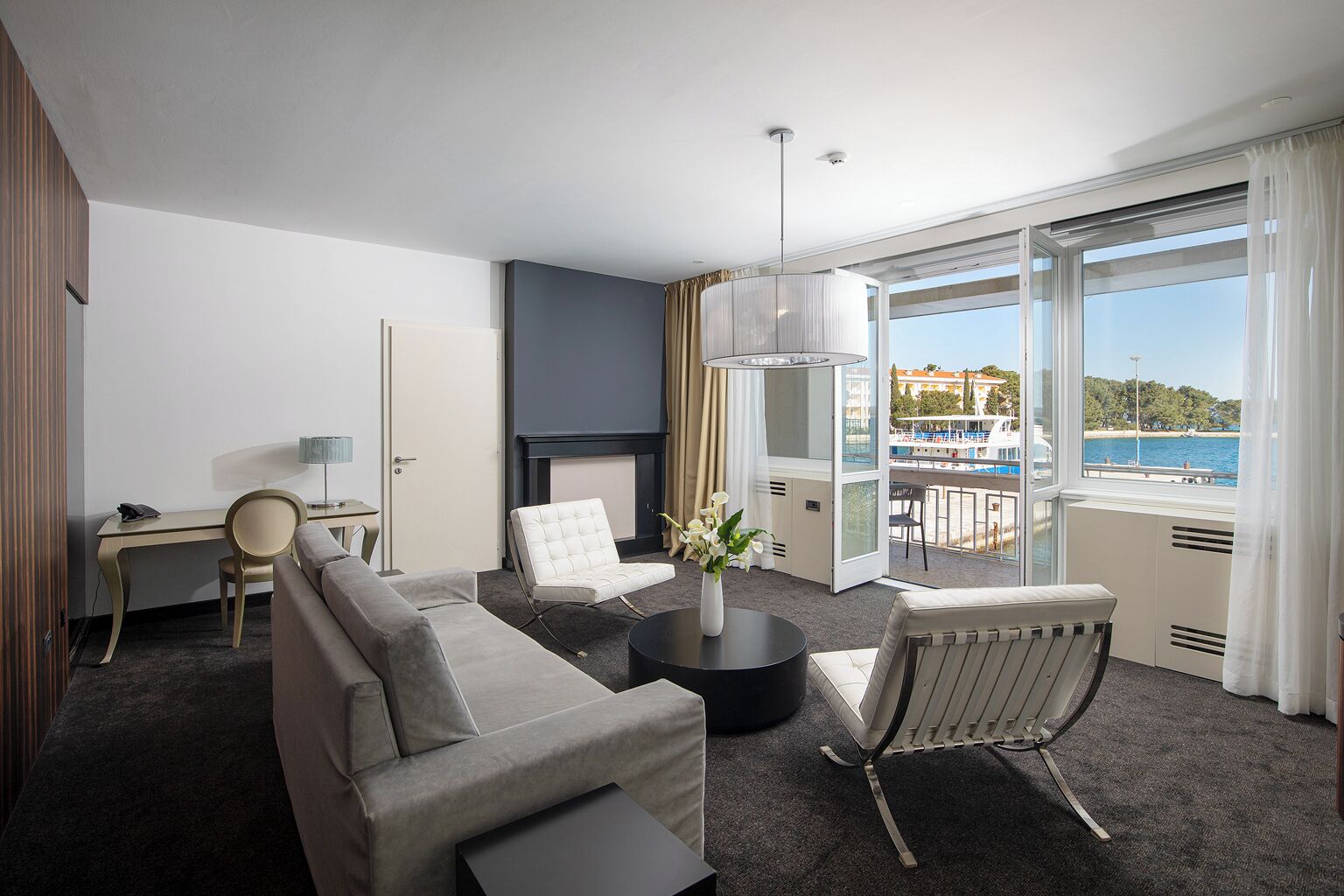 1 bedroom, minibar, in-room safe, desk