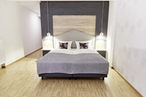 Double Room | In-room safe, desk, blackout drapes, free WiFi - Hotel Falter (Drachselsried)