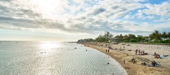 T2 Acogedor a 100 metros de la playa y todos los servicios.