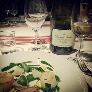 Food and drink - Hôtel du Vieux Moulin (Chablis)