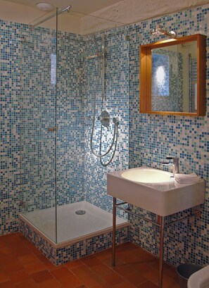 Suite | Bathroom - Hôtel du Vieux Moulin (Chablis)