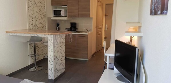 1 habitación, internet y ropa de cama 