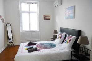 3 bedrooms, iron/ironing board, WiFi, bed sheets - BEAUTIFUL APARTMENT 90m2 IN THE HEART OF STRASBOURG (Strasbourg)