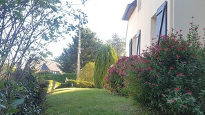 Property grounds - 10 minutes from St Jacut and St Cast le Guildo (Saint-Cast-le-Guildo)