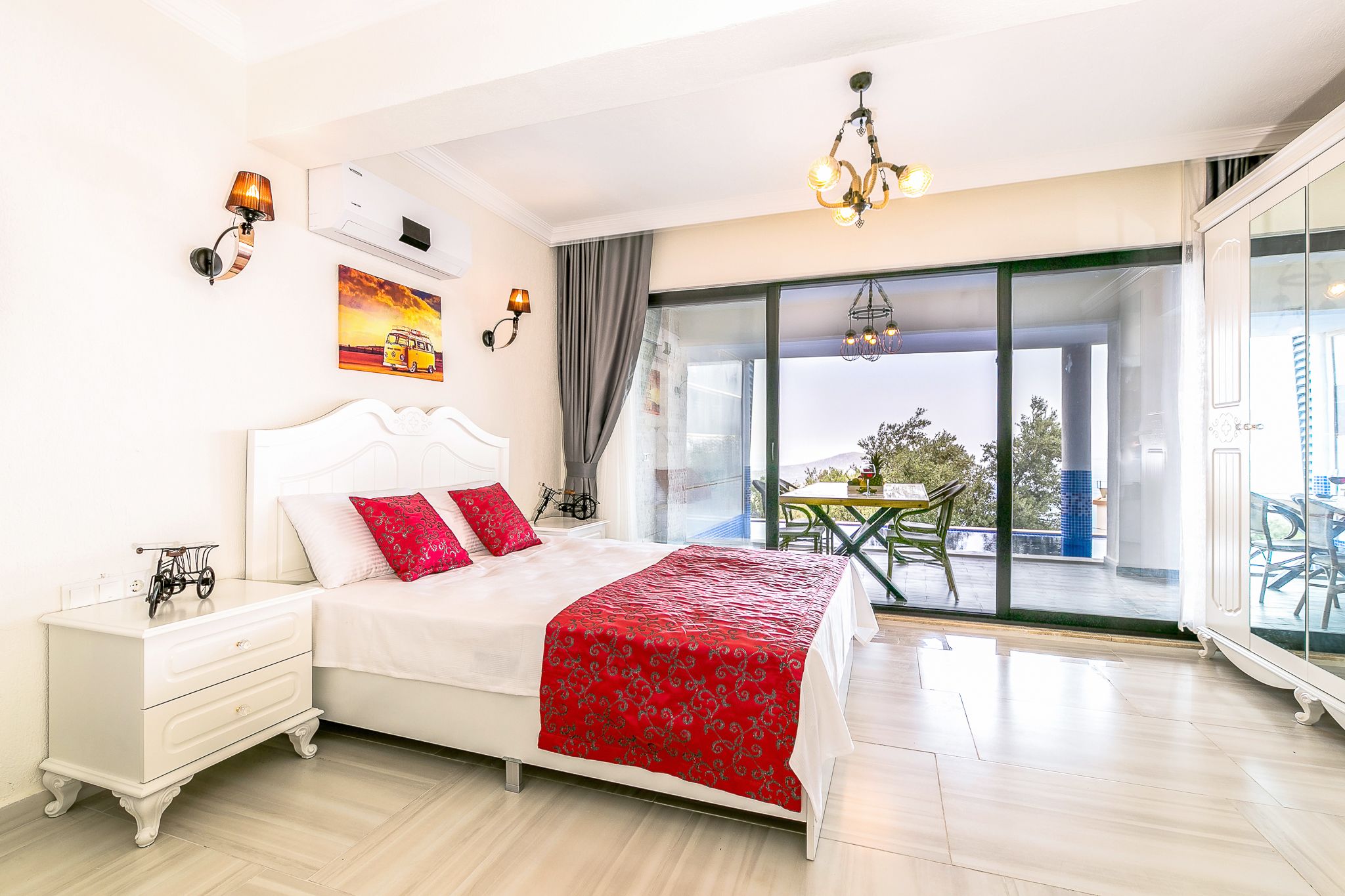 Villa (Spring ) | 1 bedroom, desk, soundproofing, free WiFi