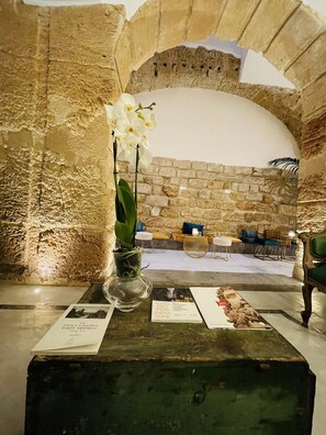 Reception - Palazzo del Poeta (Palermo)