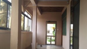 Ảnh chưa phân loại, 3 trong số 14 ảnh, nút