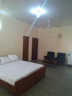 1 chambre, minibar, coffres-forts dans les chambres