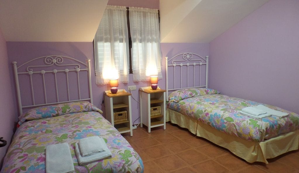 Cottage phong cách cổ điển, 3 phòng ngủ, hồ bơi riêng | 3 phòng ngủ, bàn ủi/dụng cụ ủi quần áo 