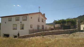 واجهة المنشأة