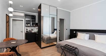 Sir John's Apartments