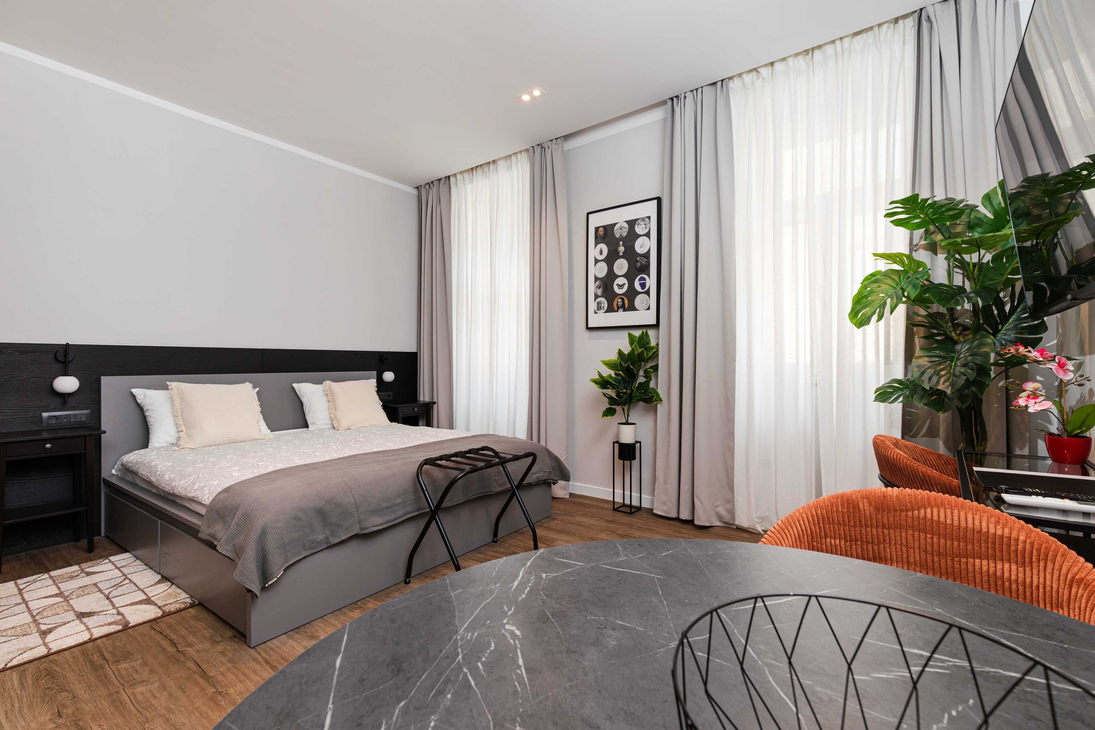 Estudio de diseñador | Ropa de cama de alta calidad y minibar 