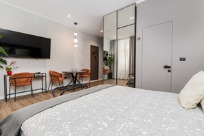 Design Studio | Living area | 40-inch flat-screen TV with premium channels, TV - Sir John's Apartments (Rijeka)