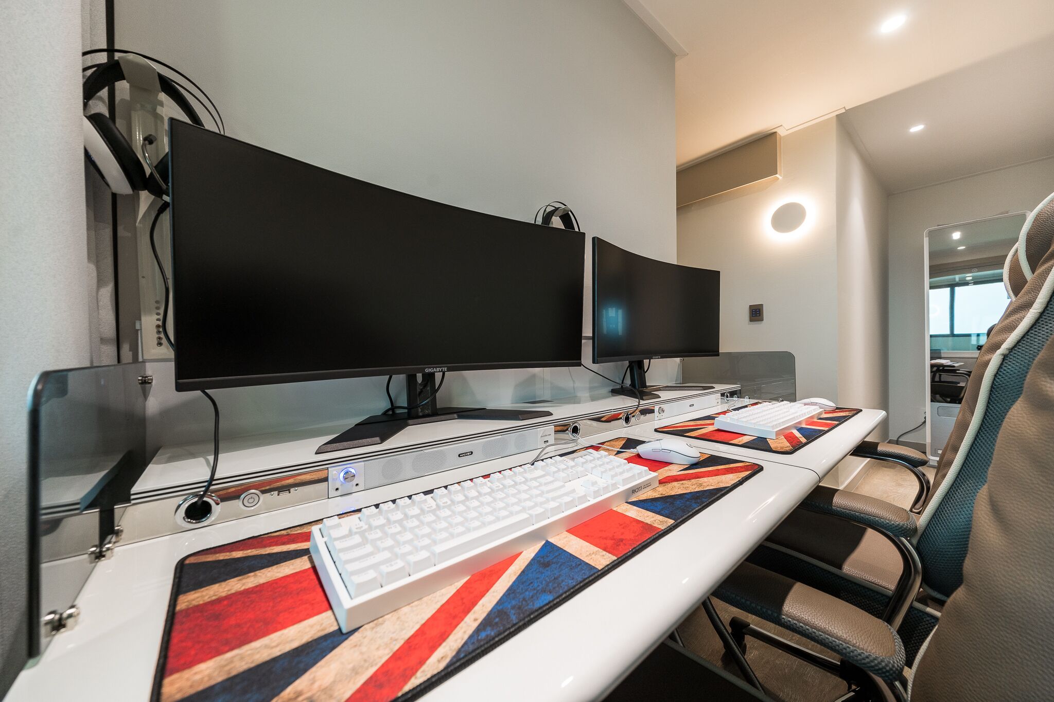 royal suite 2pc | 1 bedroom, premium bedding, desk, blackout curtains