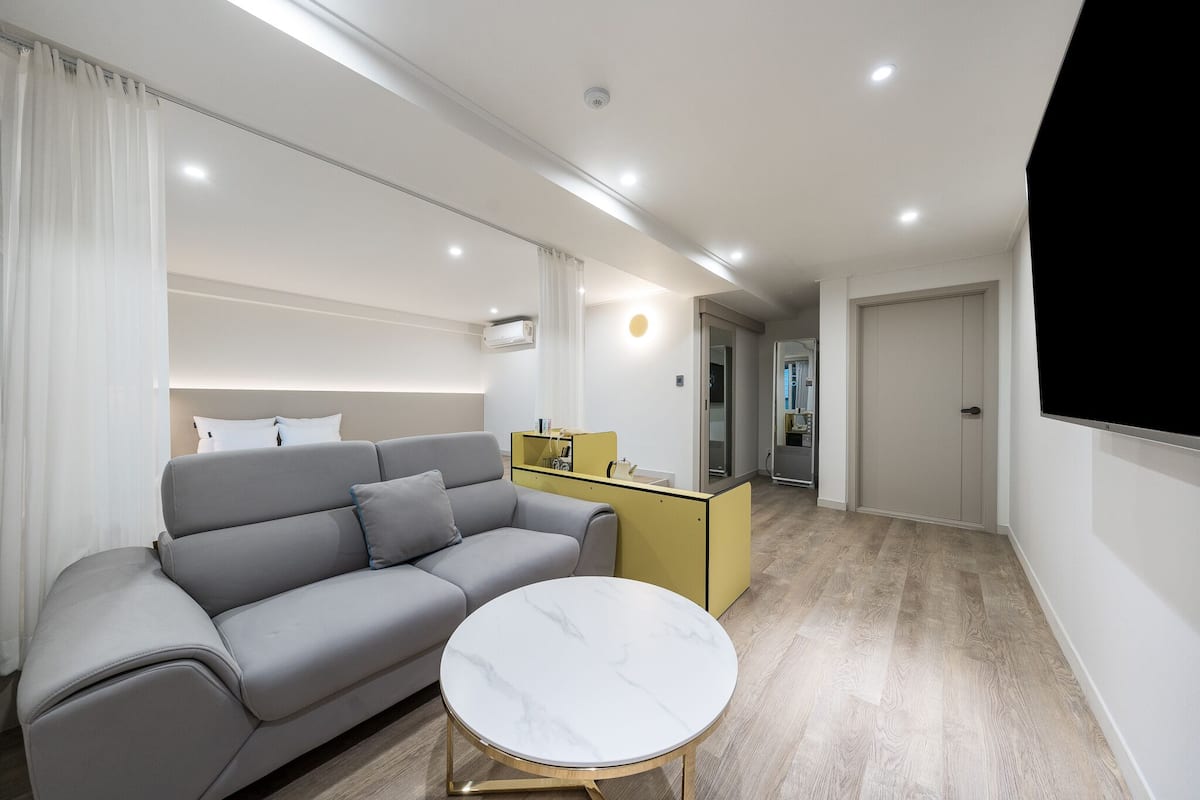 royal premium | 1 bedroom, premium bedding, desk, blackout curtains