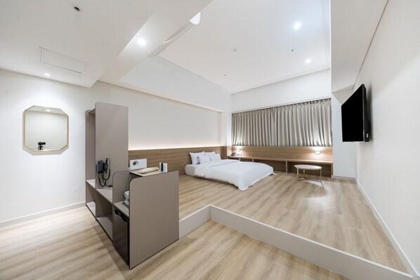 LUXURY FAMILY | ห้อ�งน้ำ | อ่างอาบน้ำและฝักบัวแยกจากกัน, ของใช้ในห้องน้ำระดับพรีเมียม, ไดร์เป่าผม