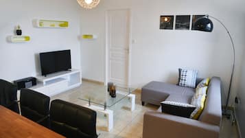 Fernseher, Stereoanlage
