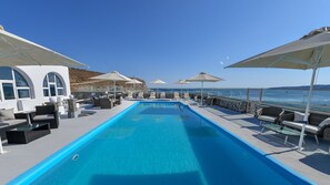 Seasonal outdoor pool - Thirassia Paradise Suites (Therasia)