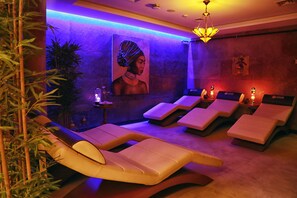 Salas de tratamiento para parejas, sauna y baño de vapor 