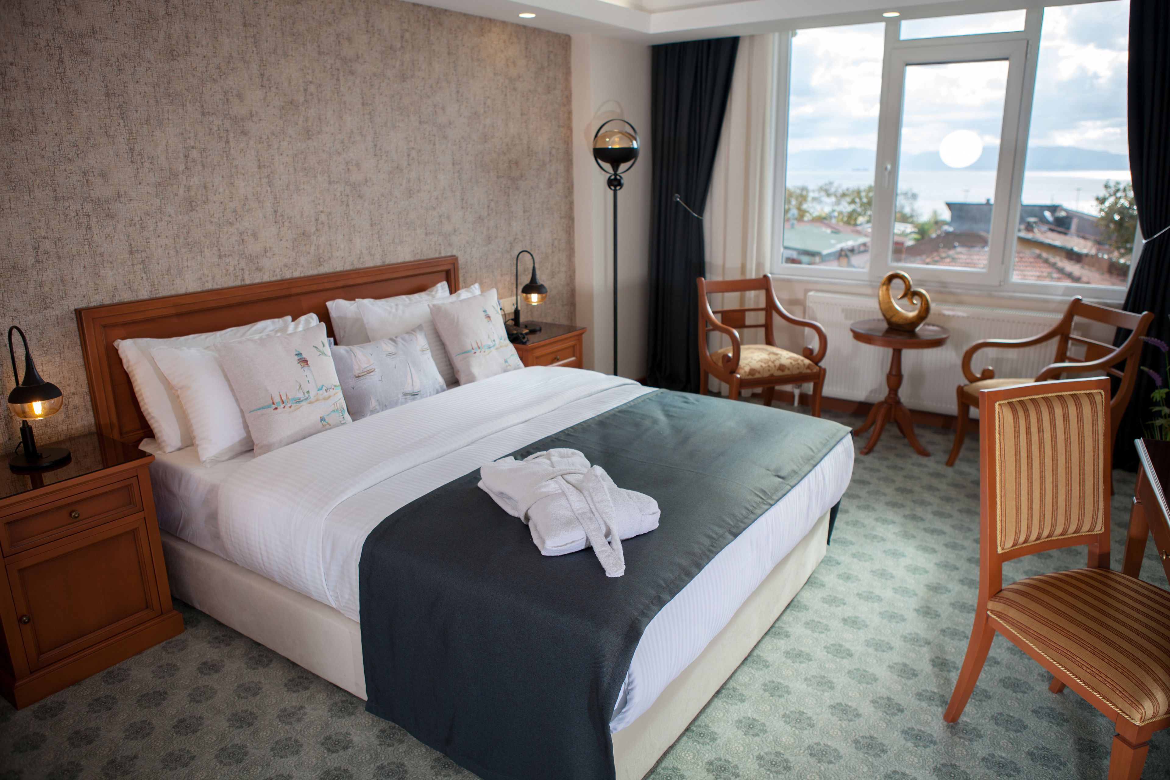 Junior Suite, City View | Hypo-allergenic bedding, down comforters, in-room safe, desk