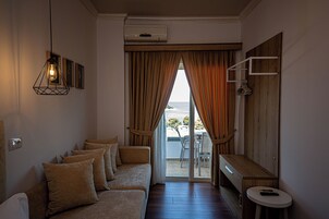 Superior Double Room, Balcony, Sea View | In-room safe, desk, blackout drapes, free WiFi
