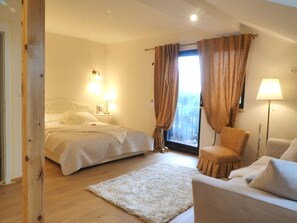Exclusive Double Room, 1 Queen Bed (7)