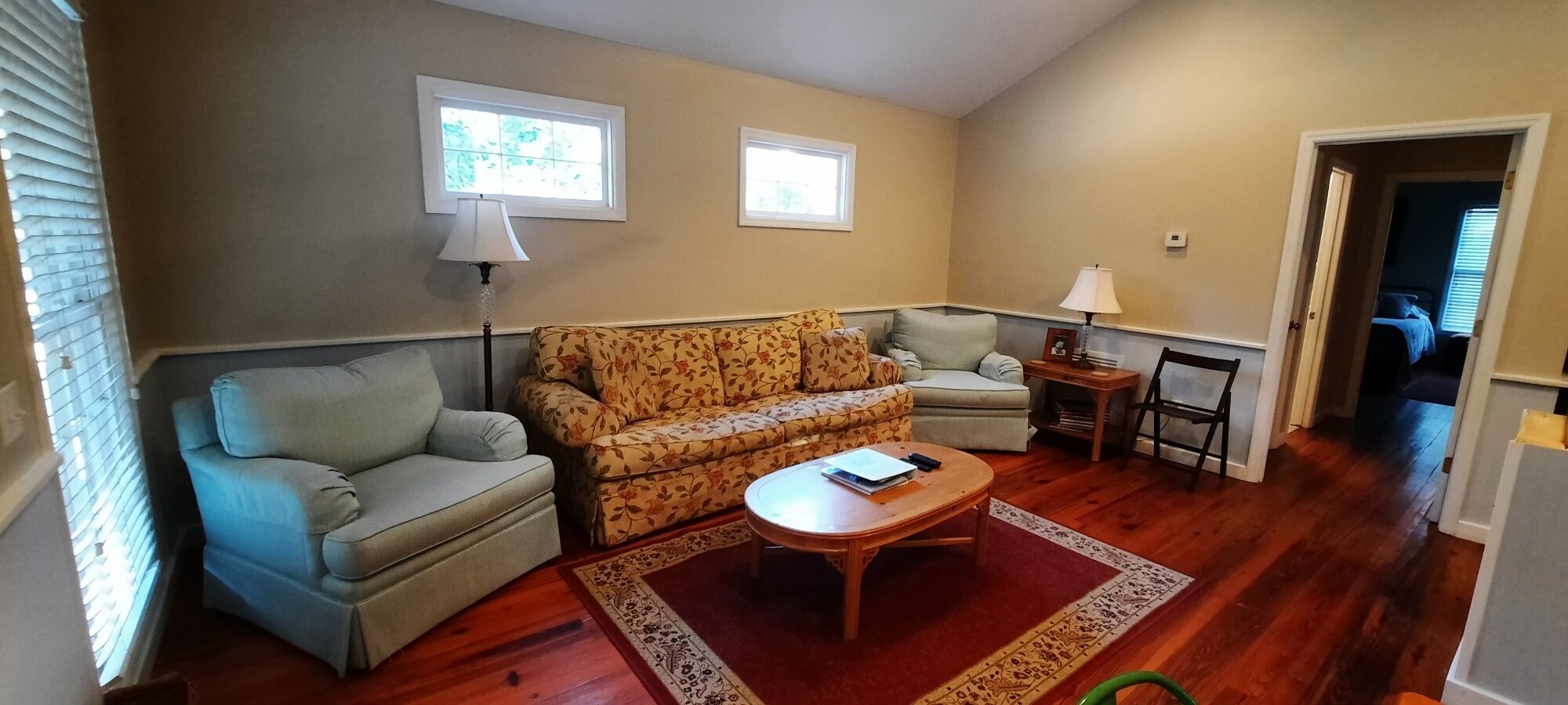 Thomas' Store- Remodeled In Oct 2021, Pet Friendly