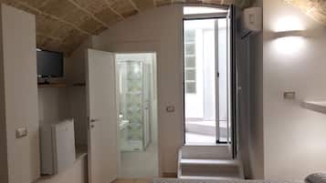 Standard Double Room | In-room safe, blackout curtains, iron/ironing board, free WiFi