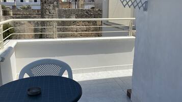 Double Room, Kitchenette | Balcony