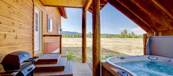 Teton Views Luxury Cabin 4 Bedrooms+Hot Tub+WiFi+AC