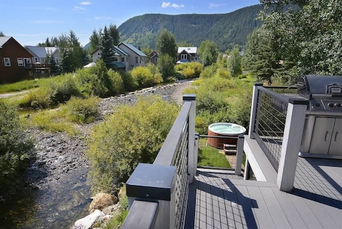 Teocalli Creekside