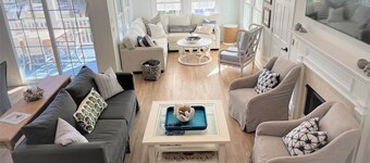 125 yds to beach: Immaculate home w golf cart- elevator & EV Charger