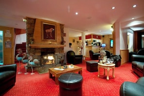 Bar (on property) - Le Chalet d'Auron (Saint-Etienne-de-Tinee)