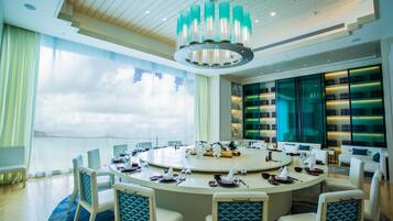 2 restaurants, dim sum