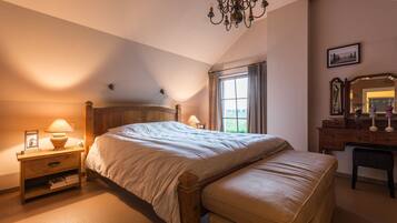 2 bedrooms, iron/ironing board, travel crib, WiFi