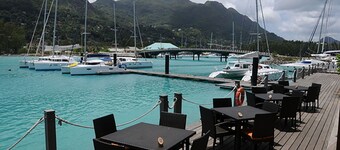 Luxury Eden Island Apt - 1st Floor, quiet,WiFi, near beach, pool+childrens pool