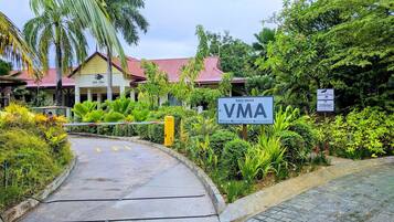 Enceinte de lâhĂ©bergement