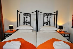 2 bedrooms, in-room safe, individually decorated, individually furnished
