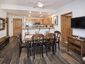 Dining - Exclusive Arrowhead Village Condo, Steps from the Lift, garage, ski locker!! (Edwards)