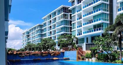 Family-Friendly 3BR Suite Free Water Park Walk to Beach & Cicada Night Market