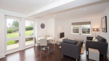 Superior Apartment, Garden View | Soundproofing, free WiFi