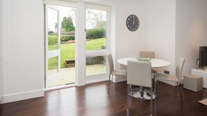 Superior Apartment, Garden View | In-room dining - The Windsor (Harrogate)