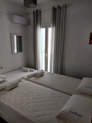 1 Schlafzimmer, Allergikerbettwaren, Zimmersafe, Bügeleisen/Bügelbrett