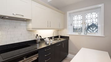 Panoramic-Apartment, Mehrere Betten, Nichtraucher | Eigene Küche | Mikrowelle, Ofen, Herdplatte, Geschirrspüler