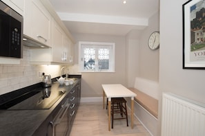 Panoramic Apartment, Multiple Beds, Non Smoking | Private kitchen | Microwave, oven, stovetop, dishwasher - The Tower (Harrogate)