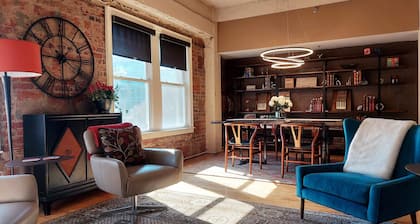 306swcondo-asheville - Historic Art Deco S&W Bldg Center of Downtown AVL