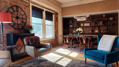 306swcondo-asheville -  Historic Art Deco S&W Bldg  Center of Downtown AVL