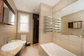 Apartment, 2 Bedrooms | Bathroom