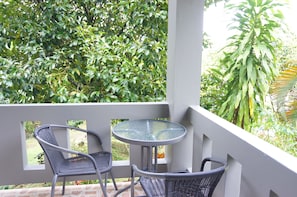 Standard Bungalow | Balcony